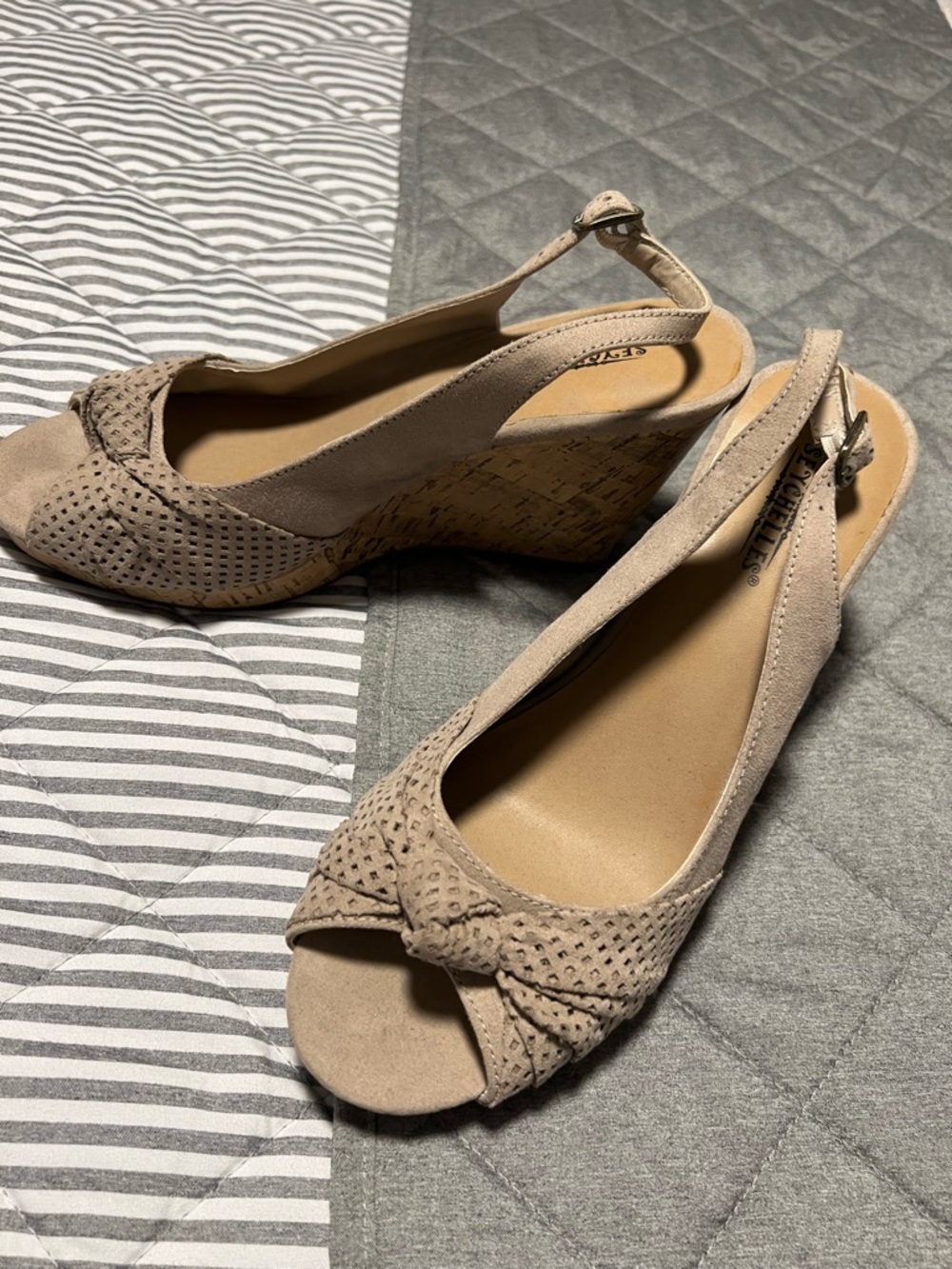 Women’s Beige Peep-Toe Wedge Sandals with Slingback